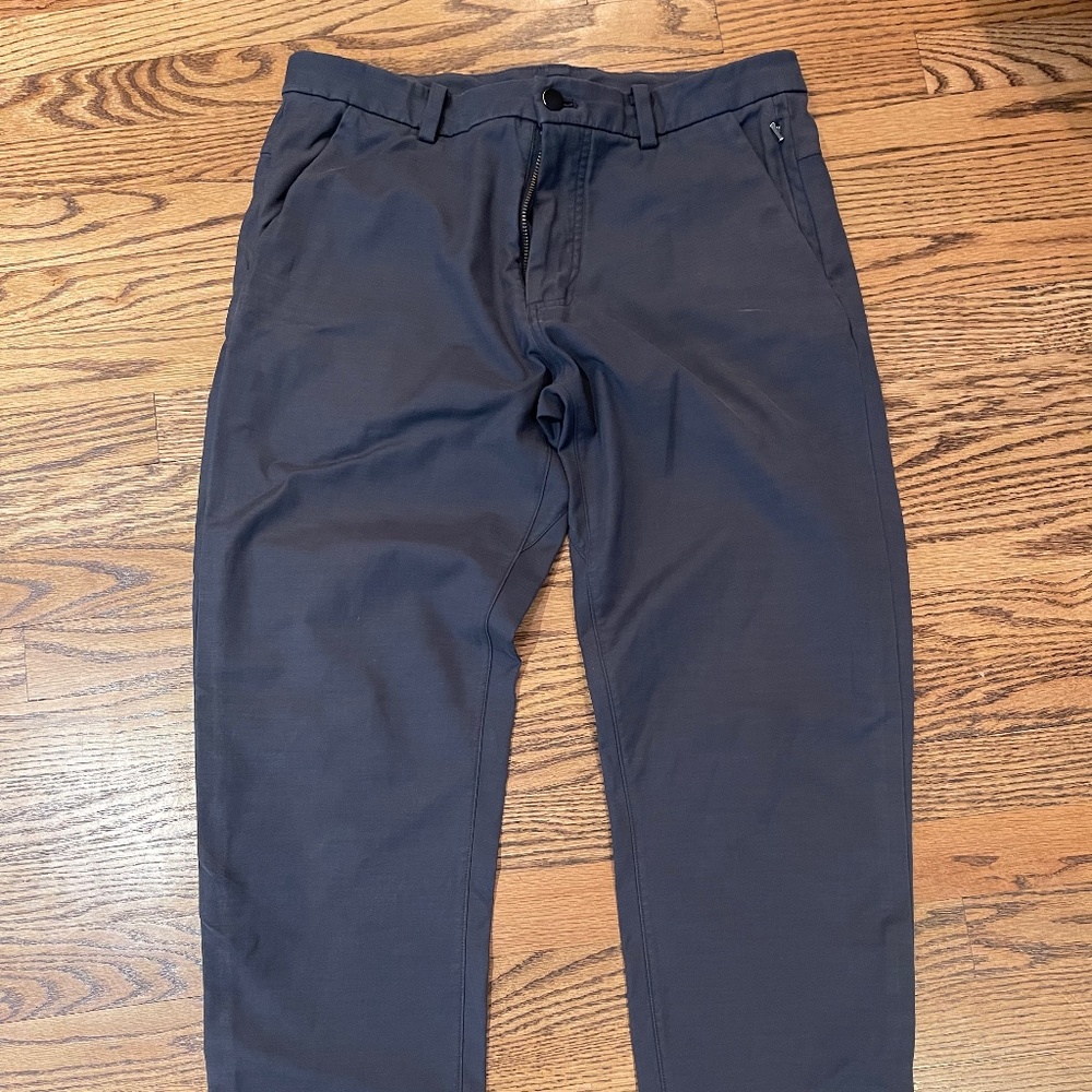 Men’s Lululemon ABC Pant Gently Used